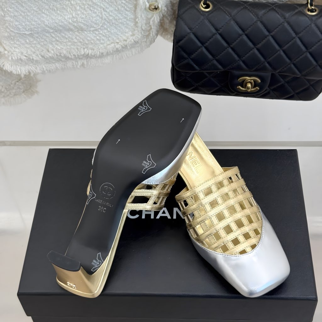 CHANEL 26M Cruise Collection Cutout Woven Square Toe Block Heel Mules