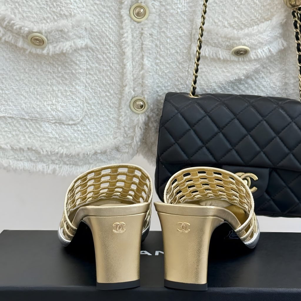 CHANEL 26M Cruise Collection Cutout Woven Square Toe Block Heel Mules