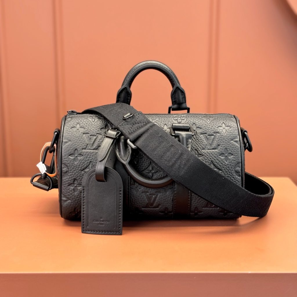 Louis Vuitton Keepall Bandouliere 25 Monogram Eclipse Canvas Zipper Hand Carry Shoulder Crossbody