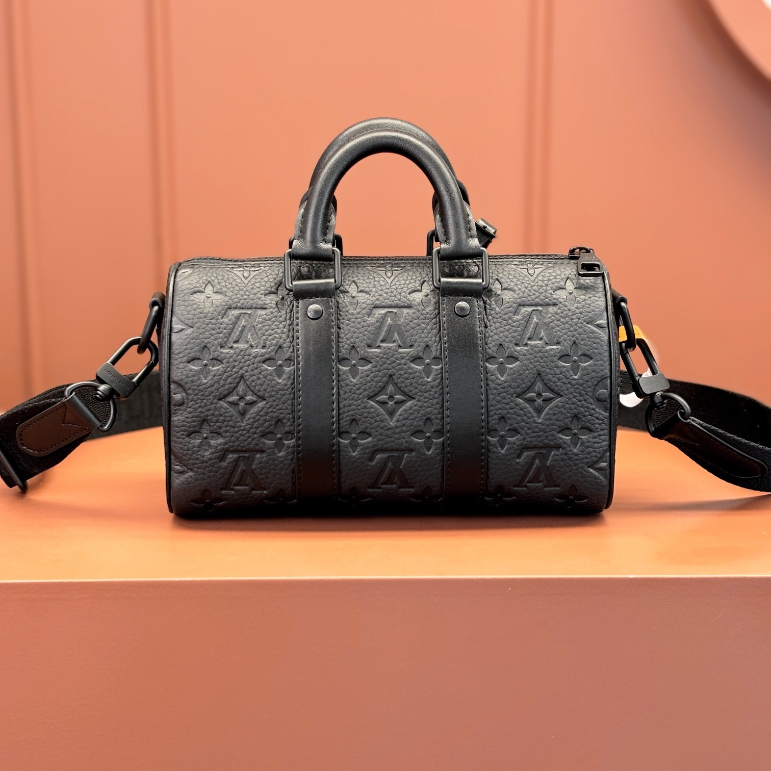 Louis Vuitton Keepall Bandouliere 25 Monogram Eclipse Canvas Zipper Hand Carry Shoulder Crossbody