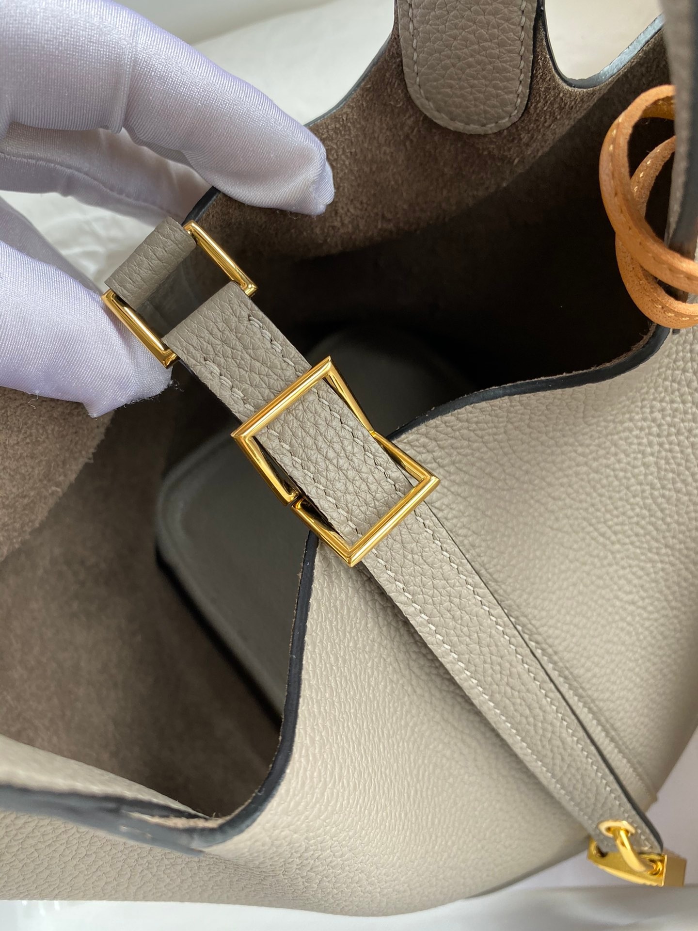 Hermes Picotin Lock 18 Bucket Bag, Gold Hardware Grain Leather for Hand Shoulder Crossbody Carry