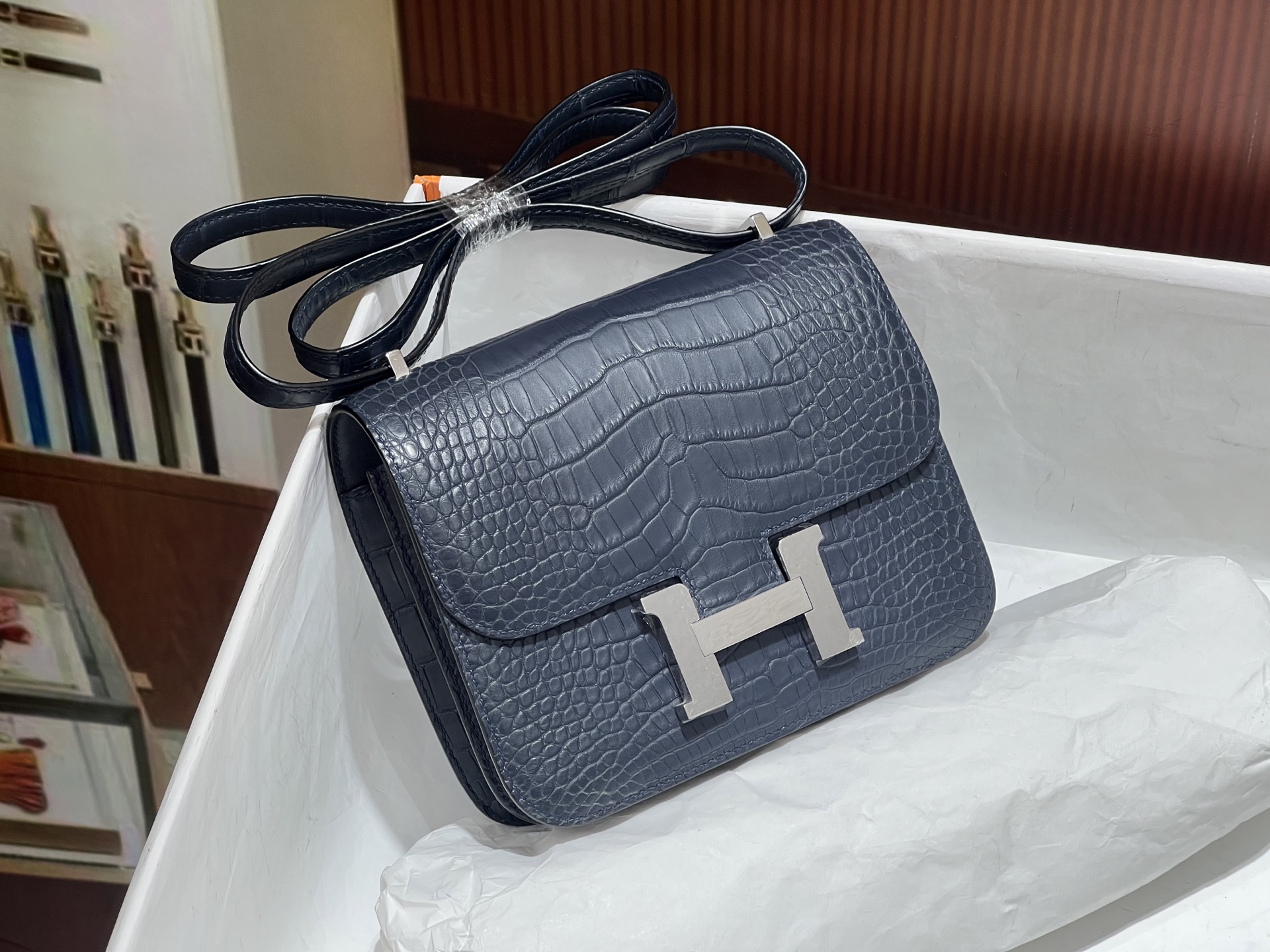 Hermes Constance in Hippopotamus Leather with H Closure for Handheld and Shoulder Crossbody Carry