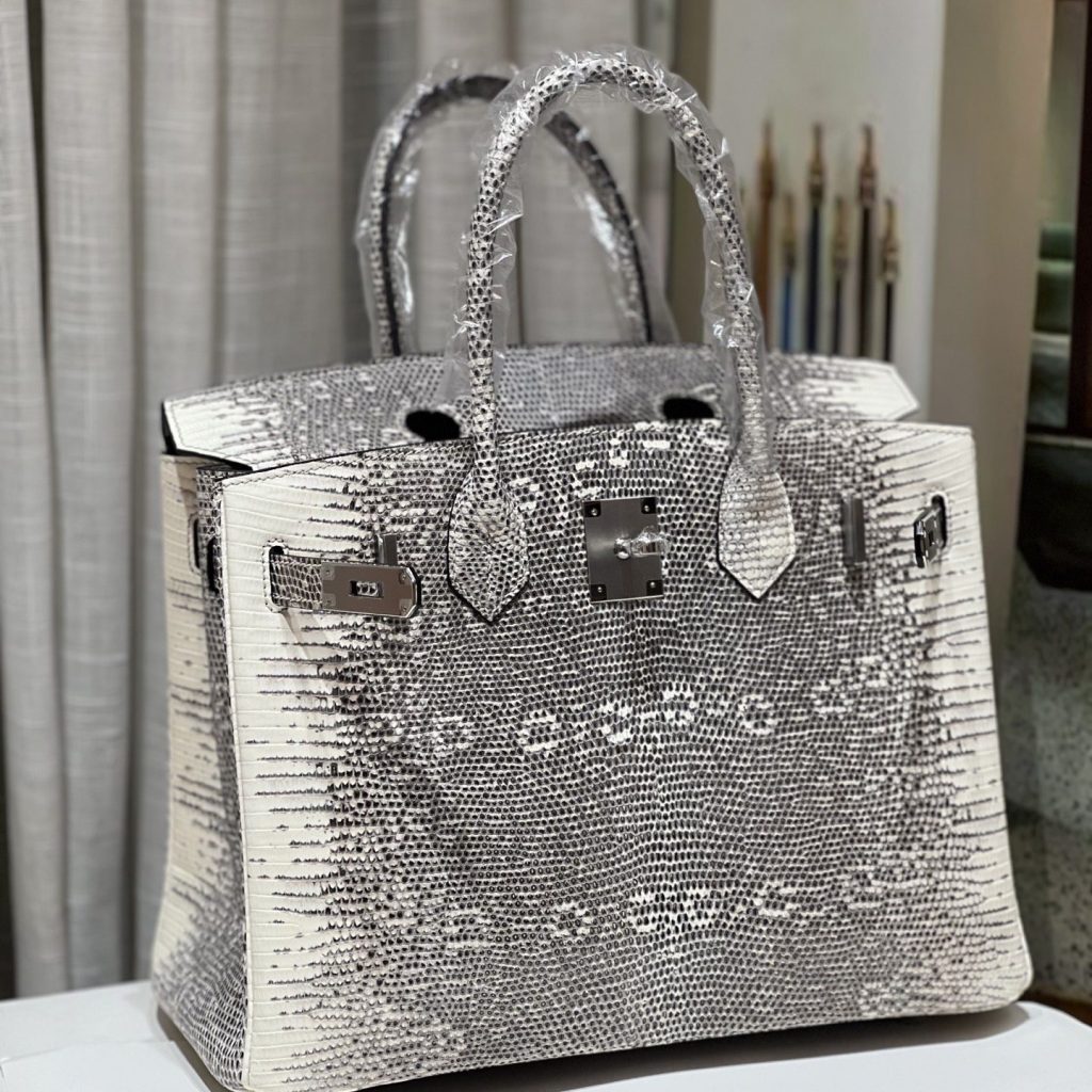 Hermès Birkin 30cm in Lizard with Turn Lock and Gold Hardware for Handheld Shoulder Crossbody Carry