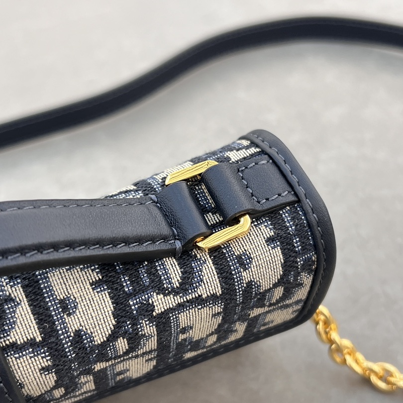 Dior Miss Montaigne in Oblique Canvas with Magnetic Snap Closure for Handheld and Shoulder Bag Carry