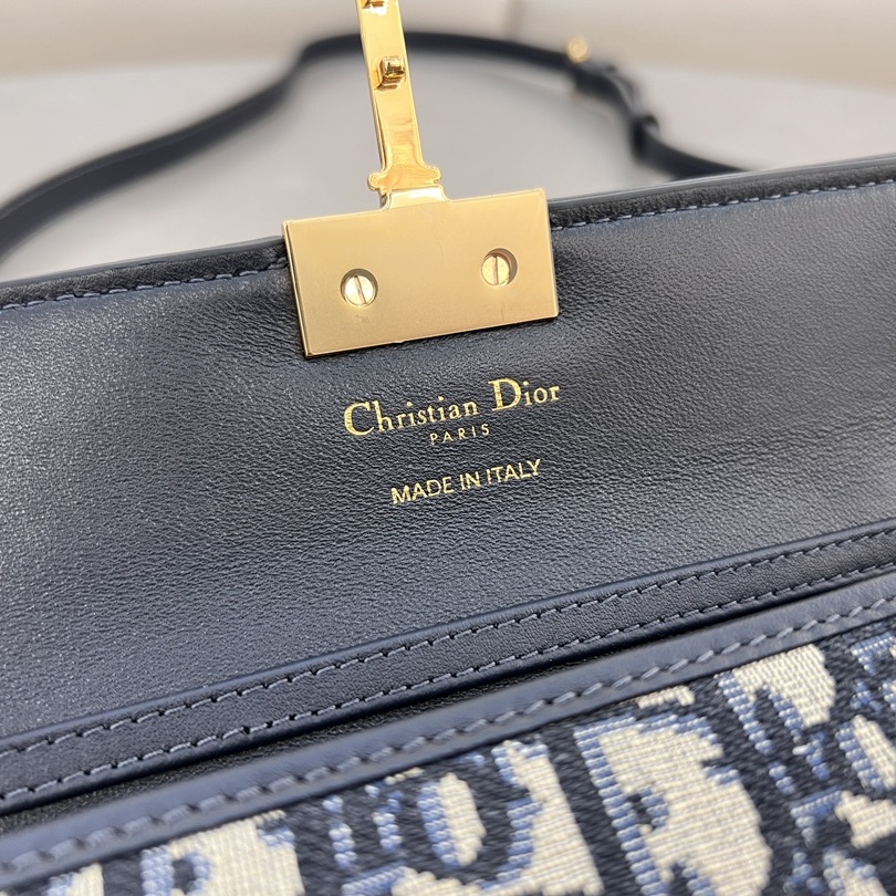 Dior Miss Montaigne in Oblique Canvas with Magnetic Snap Closure for Handheld and Shoulder Bag Carry