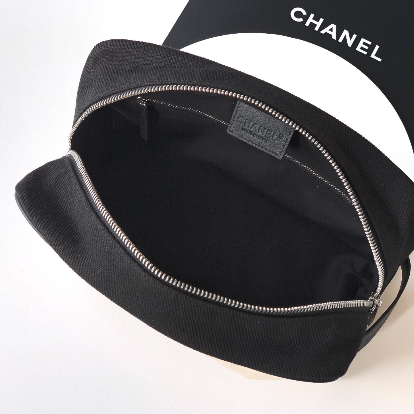 Chanel Coco Beach Large in Canvas with Leather Trim and Zipper for Hand Shoulder Carry
