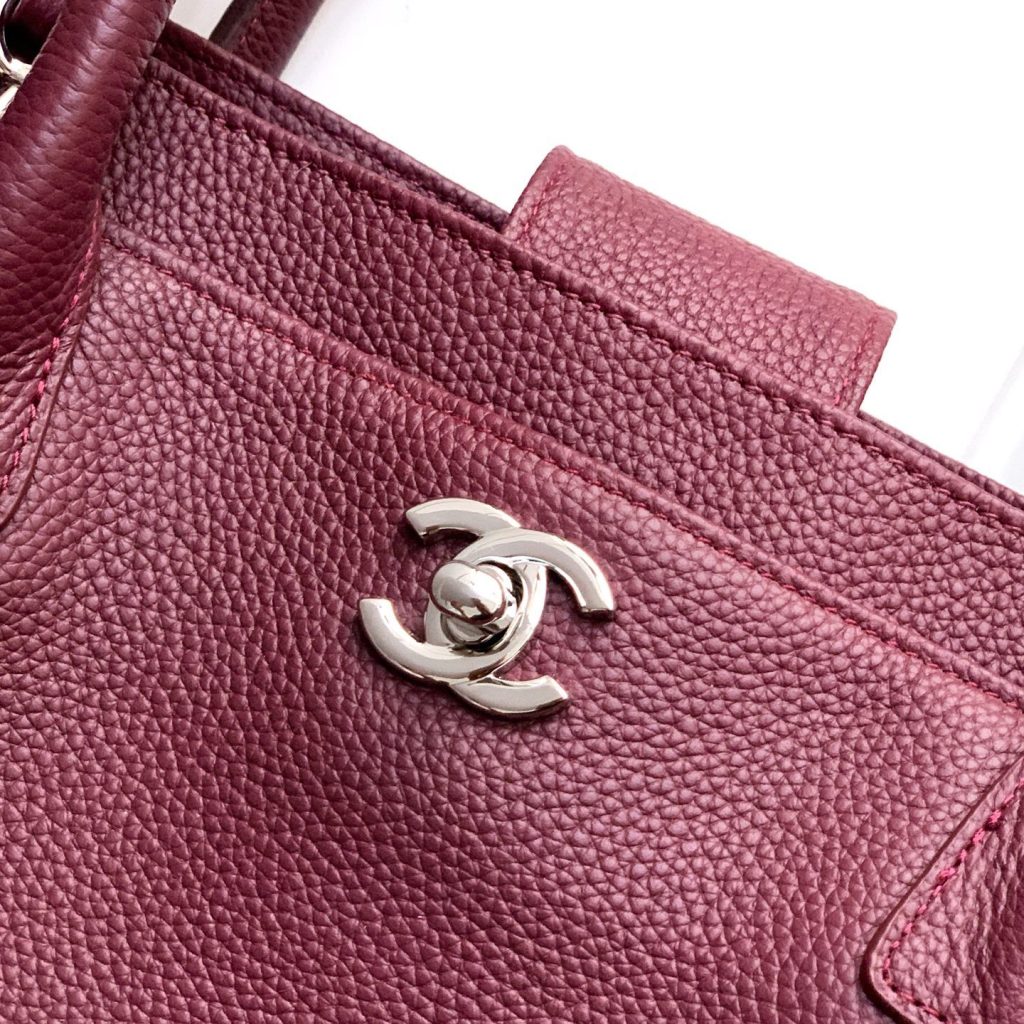 Chanel Cerf Tote Large in Calfskin Leather with Zipper Closure for Hand Shoulder Crossbody Carry