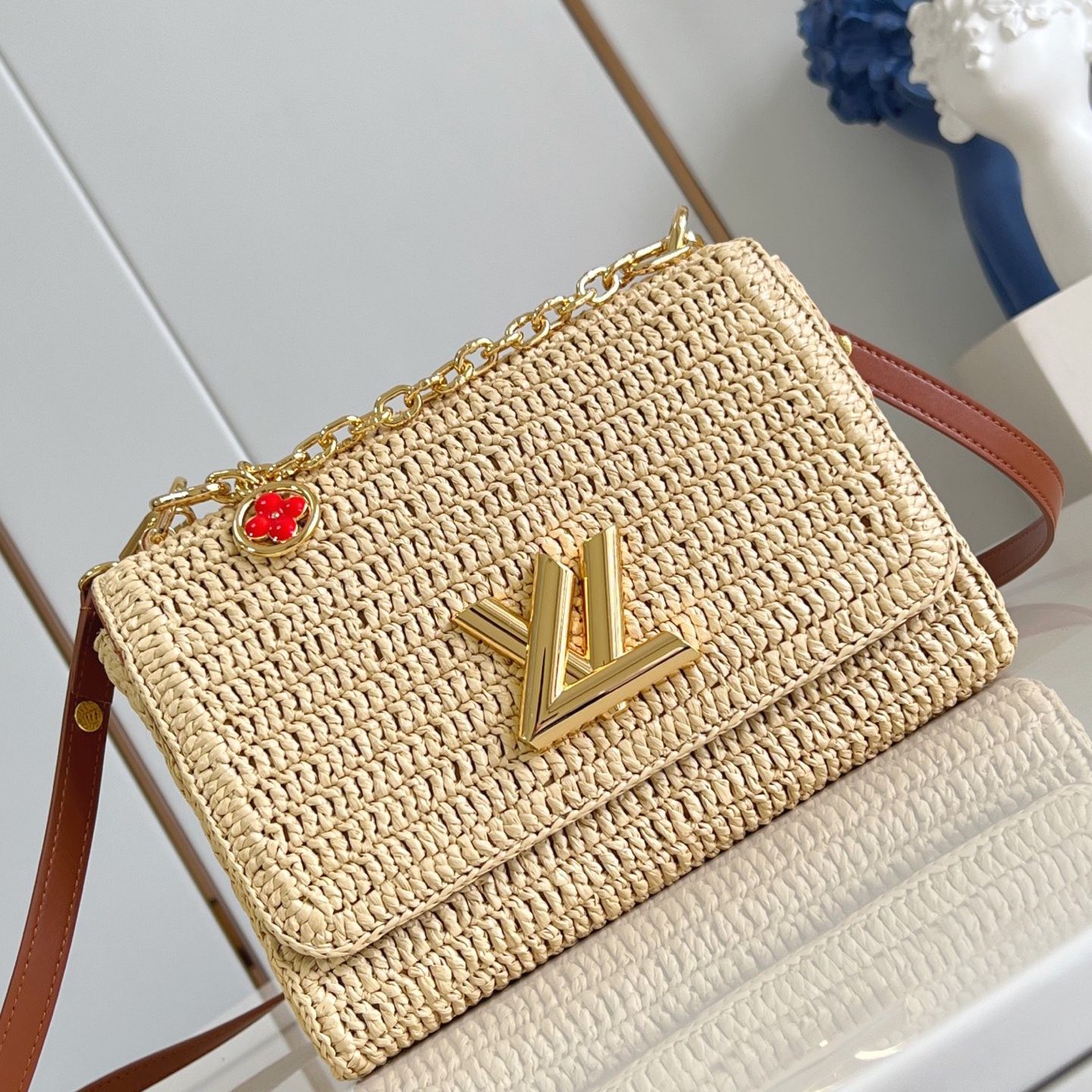 Louis Vuitton Twist MM in Natural Straw with Lock for Shoulder Crossbody Bag Carry