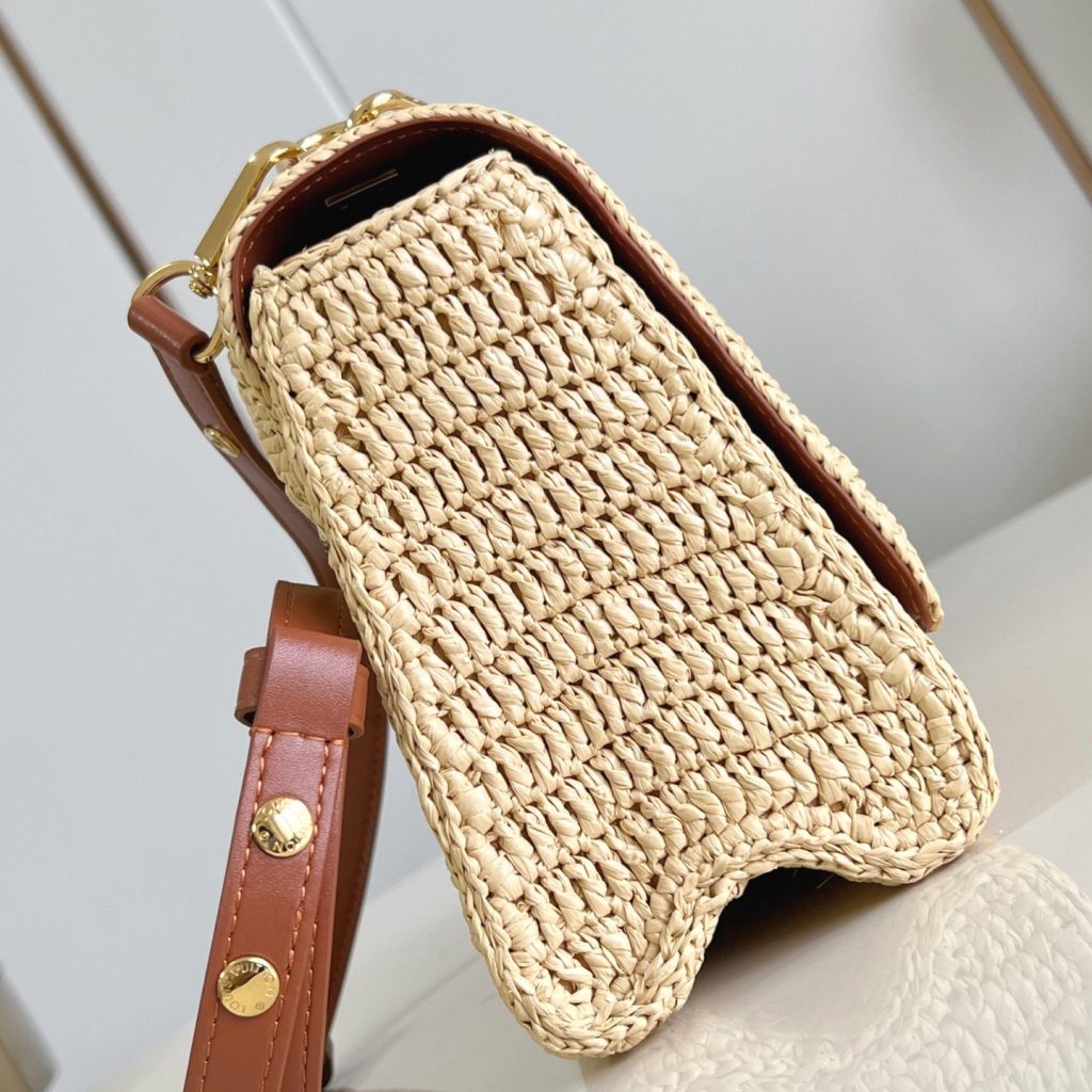 Louis Vuitton Twist MM in Natural Straw with Lock for Shoulder Crossbody Bag Carry