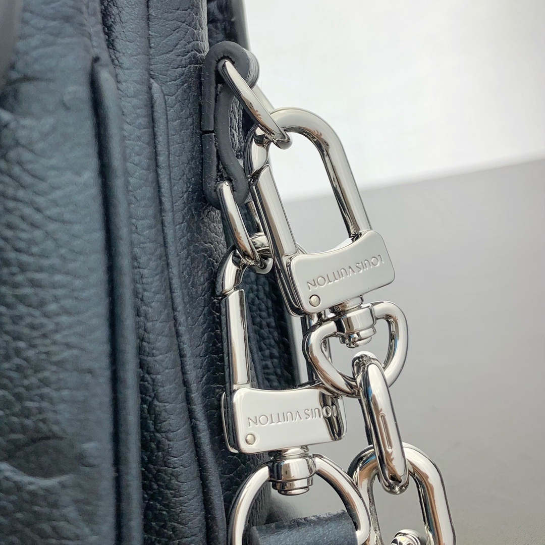 Louis Vuitton Pochette Métis in Monogram Eclipse Calfskin with Turn-lock and Zipper Closure