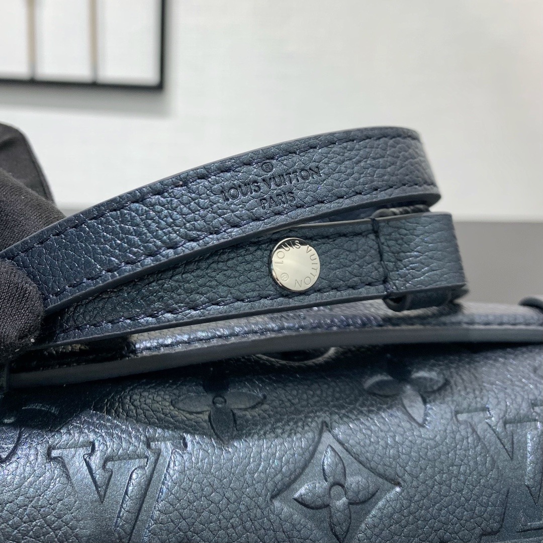 Louis Vuitton Pochette Métis in Monogram Eclipse Calfskin with Turn-lock and Zipper Closure