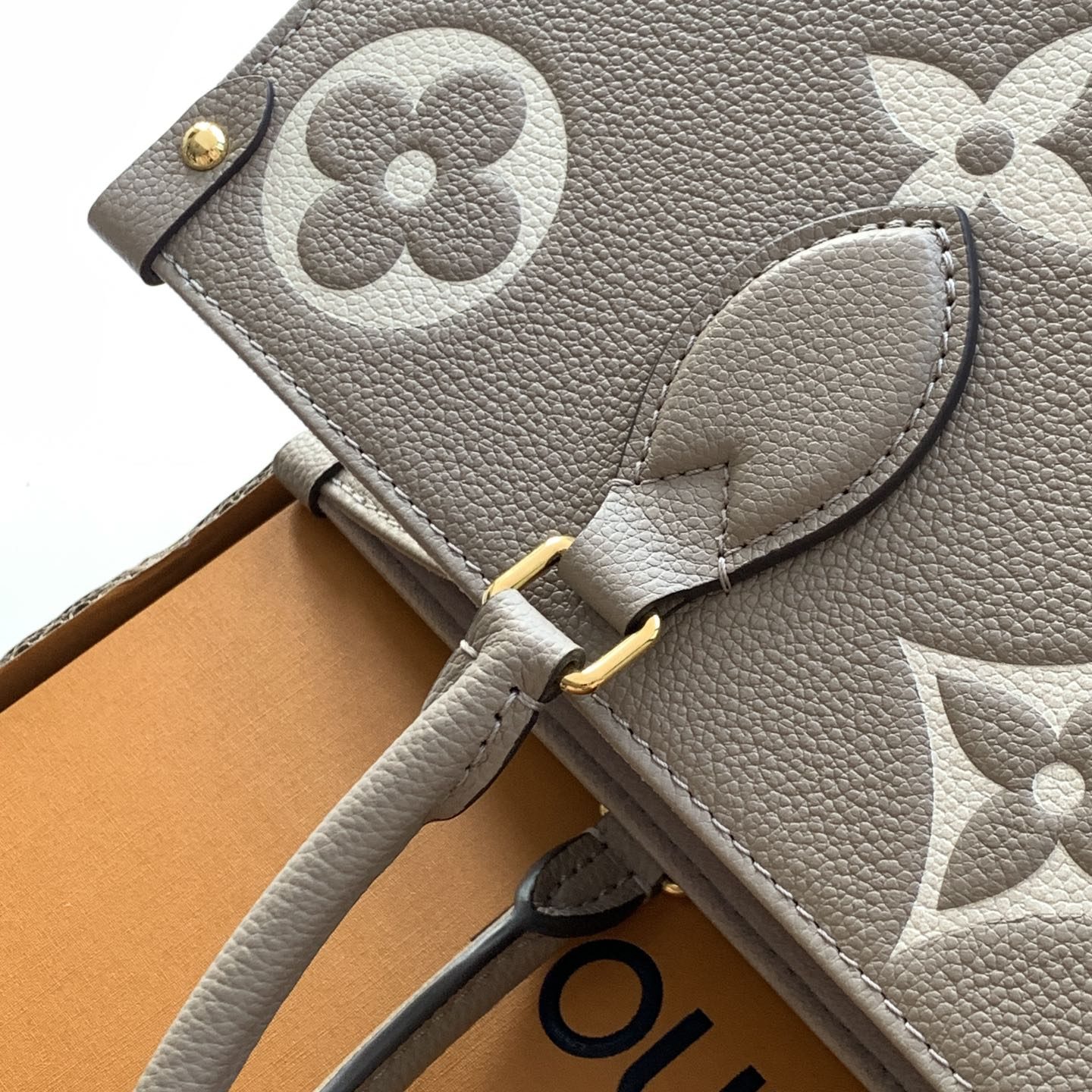 Louis Vuitton OnTheGo in Monogram Eclipse Grained Calfskin with Open Top Closure M45494 Designer Bag