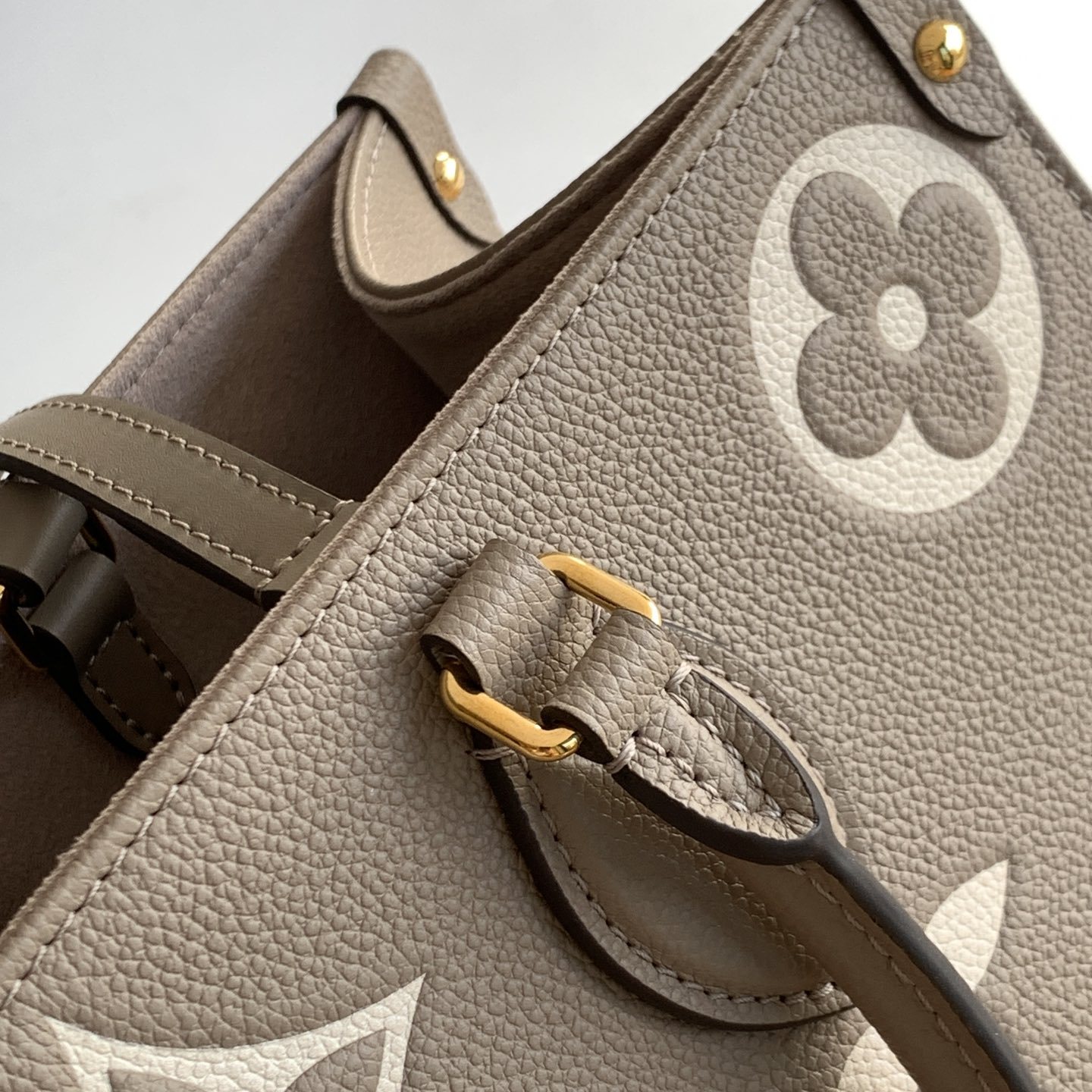Louis Vuitton OnTheGo in Monogram Eclipse Grained Calfskin with Open Top Closure M45494 Designer Bag
