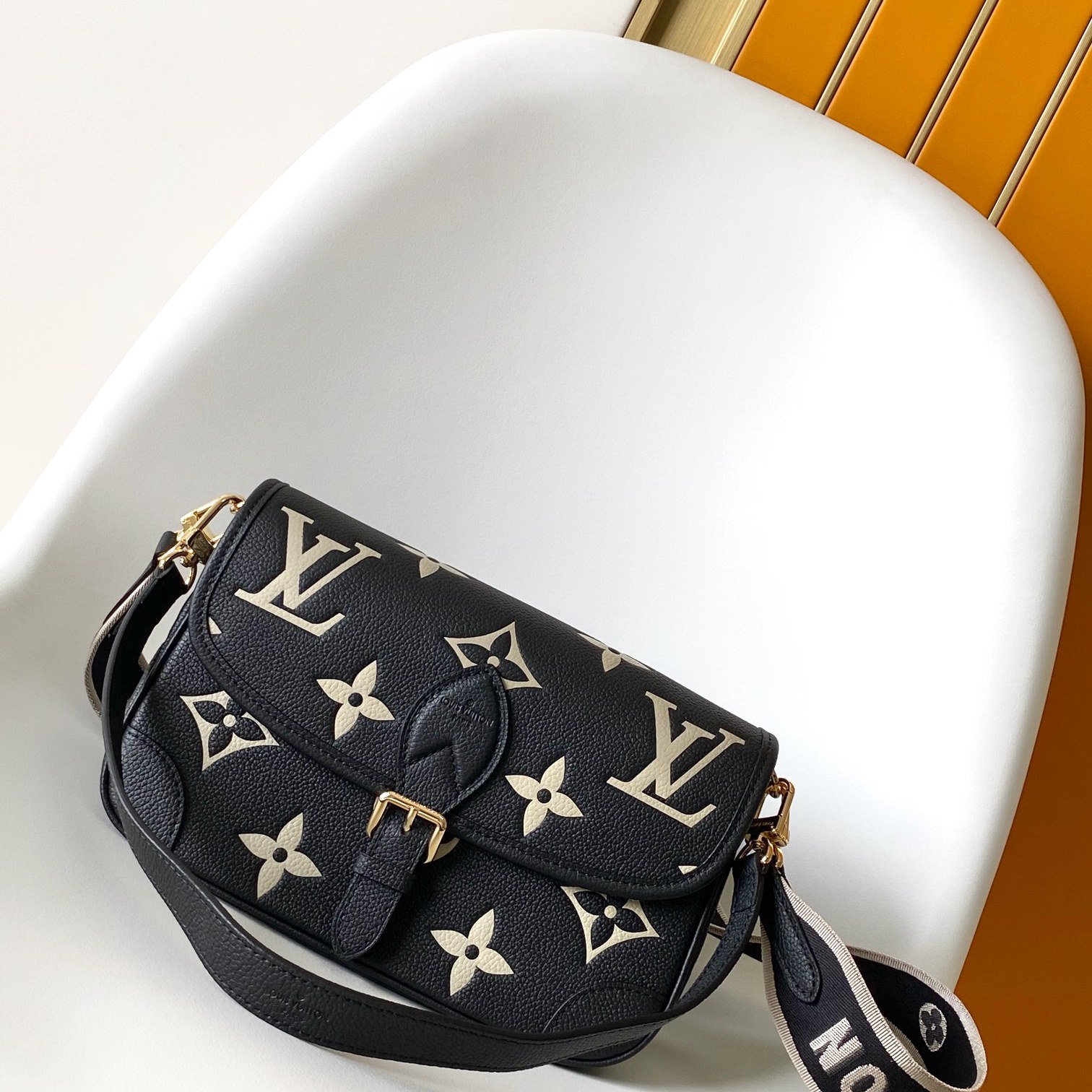 Louis Vuitton Diane in Monogram Empreinte Leather with Turn-lock Flap Closure for Shoulder BagCrossb