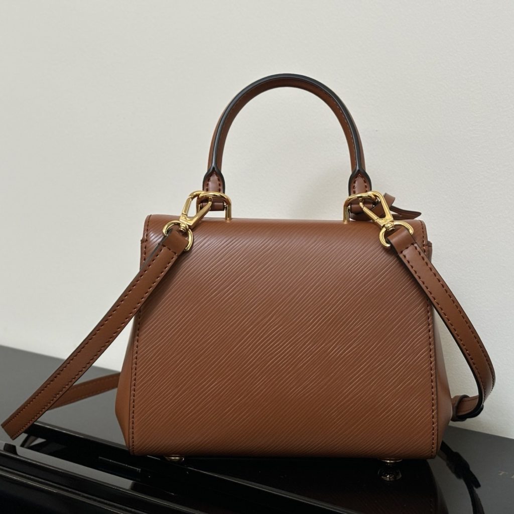 Louis Vuitton Cluny in Epi Leather with Turn-lock Flap Closure for Hand CarryShoulder BagCrossbody