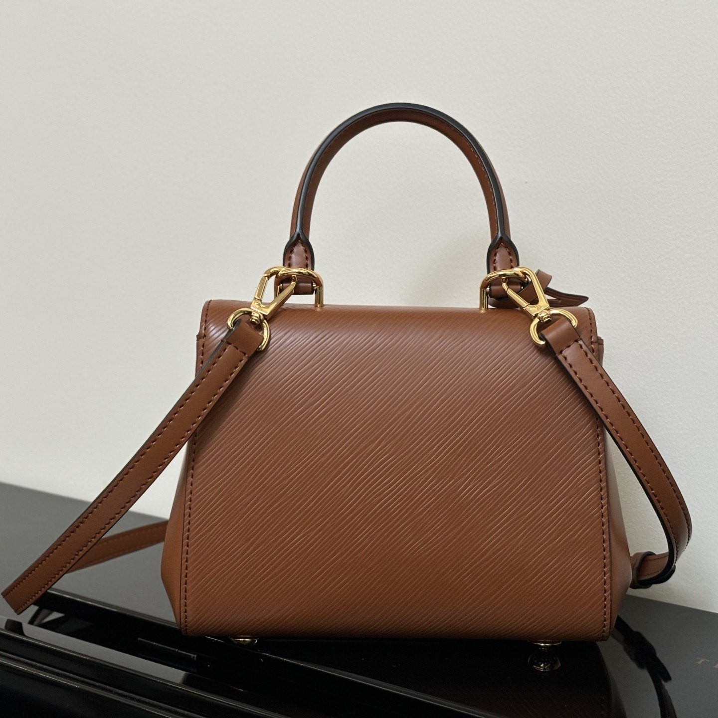 Louis Vuitton Cluny in Epi Leather with Turn-lock Flap Closure for Hand CarryShoulder BagCrossbody