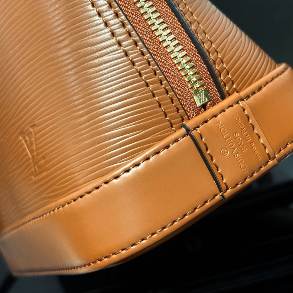 Louis Vuitton Alma BB in Epi Leather with Zipper for Handheld Shoulder Crossbody Carry