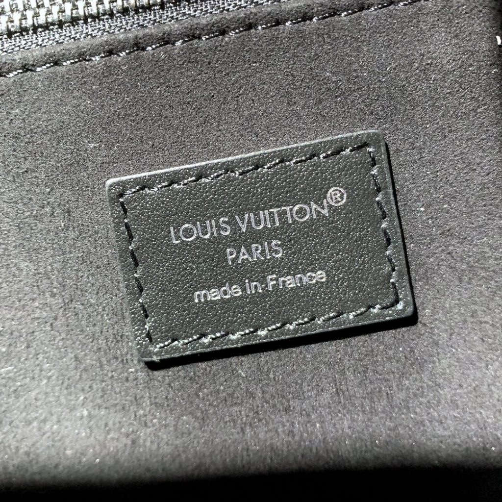 Louis Vuitton OnTheGo in Monogram Bold Embossed Leather with Zipper Closure M14576 Designer Bag