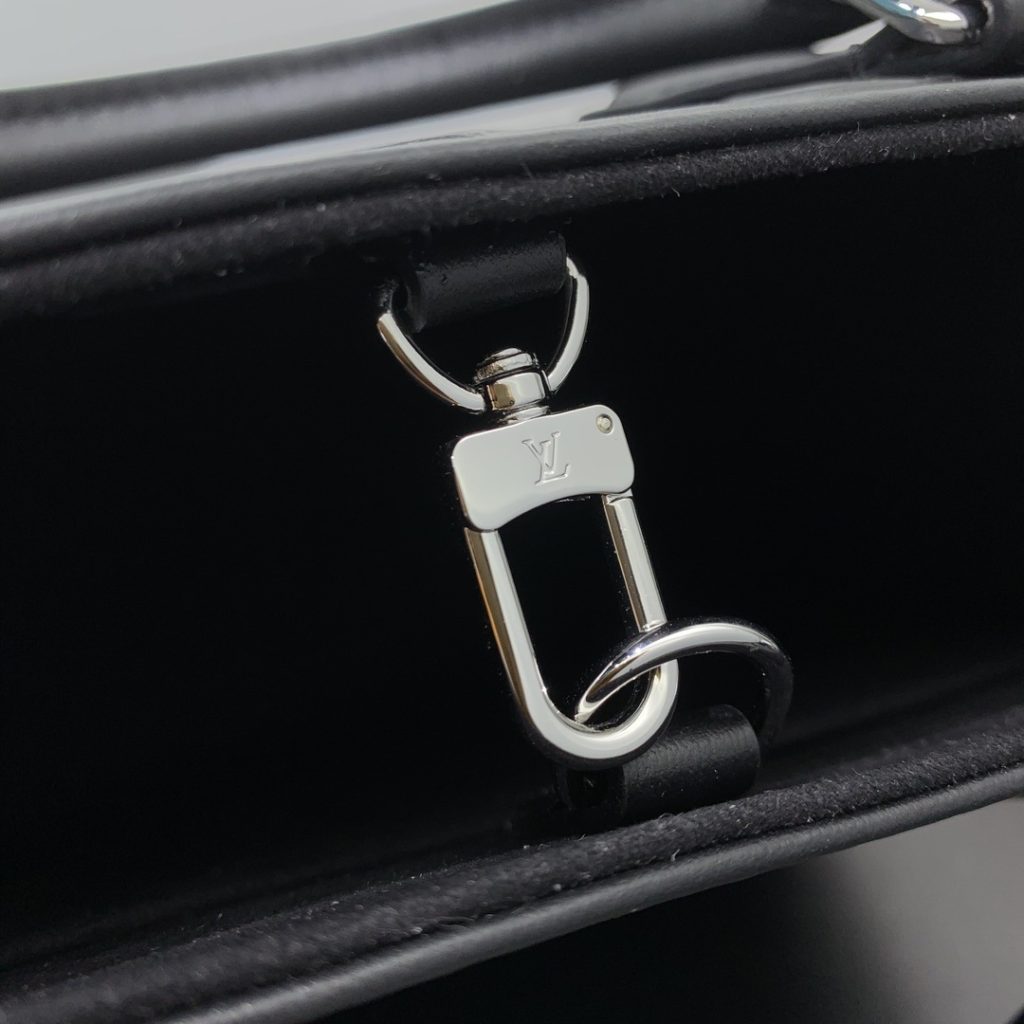 Louis Vuitton OnTheGo in Monogram Bold Embossed Leather with Zipper Closure M14576 Designer Bag