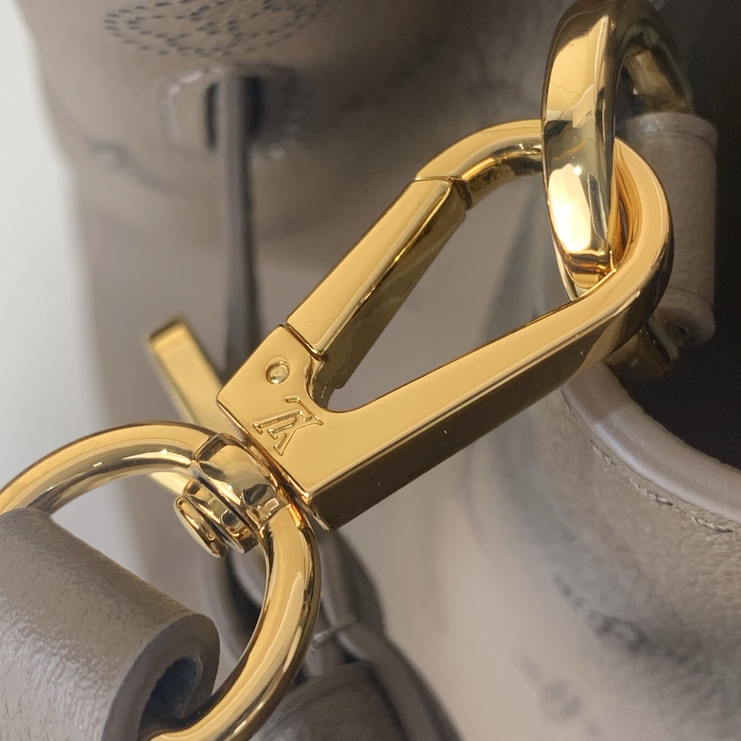 Louis Vuitton Vendome Pochette in Monogram Eclipse Leather with Zipper Closure for Handheld Carry