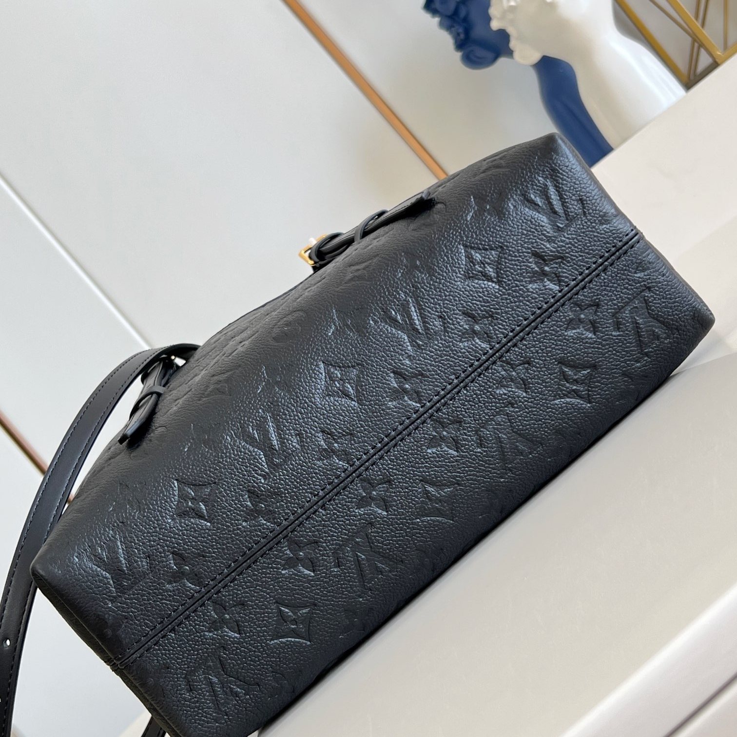 Louis Vuitton Babylone in Monogram Empreinte Calfskin with Zipper Closure for Hand CarryShoulder Bag