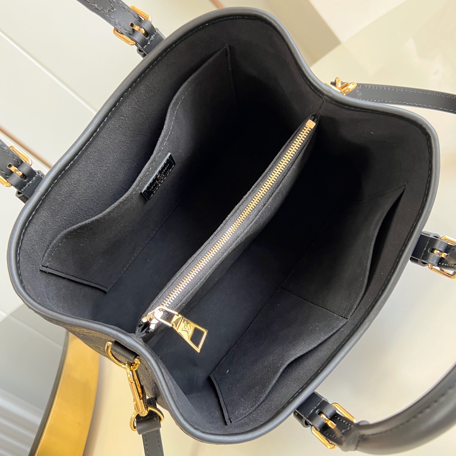 Louis Vuitton Babylone in Monogram Empreinte Calfskin with Zipper Closure for Hand CarryShoulder Bag