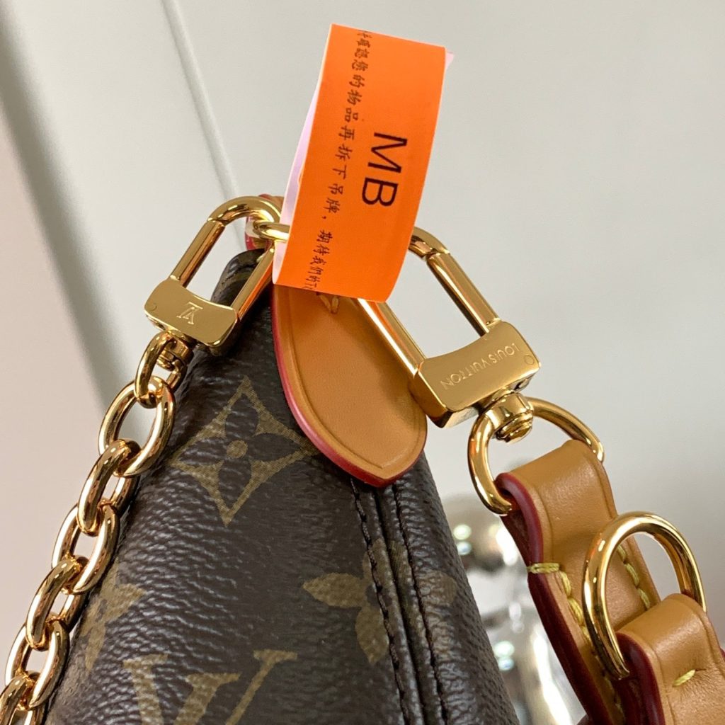 Louis Vuitton Boulogne in Monogram Canvas with Vachetta Leather Trim and Zipper for Shoulder Carry