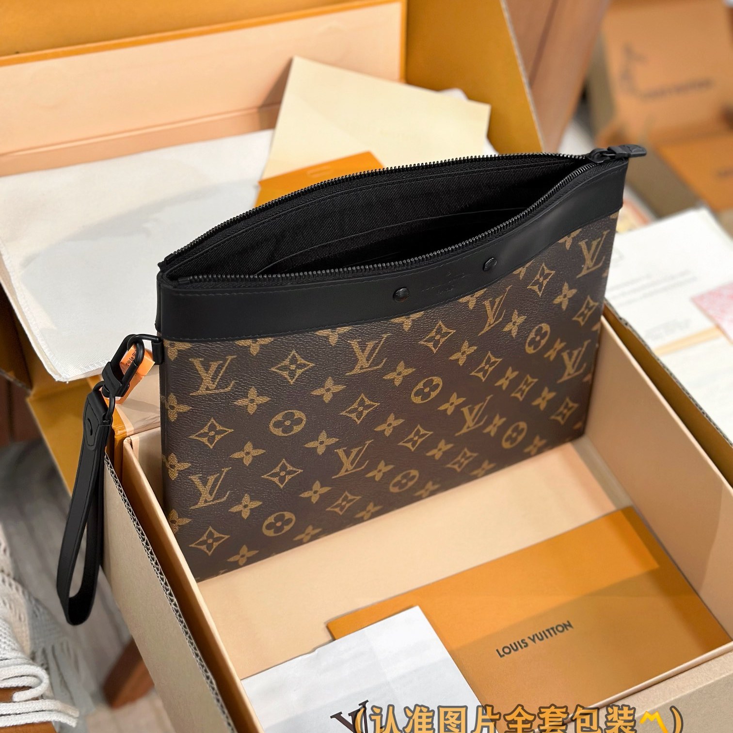 Louis Vuitton Pochette To-Go in Monogram Eclipse Canvas with Zipper Closure for HandheldWristlet