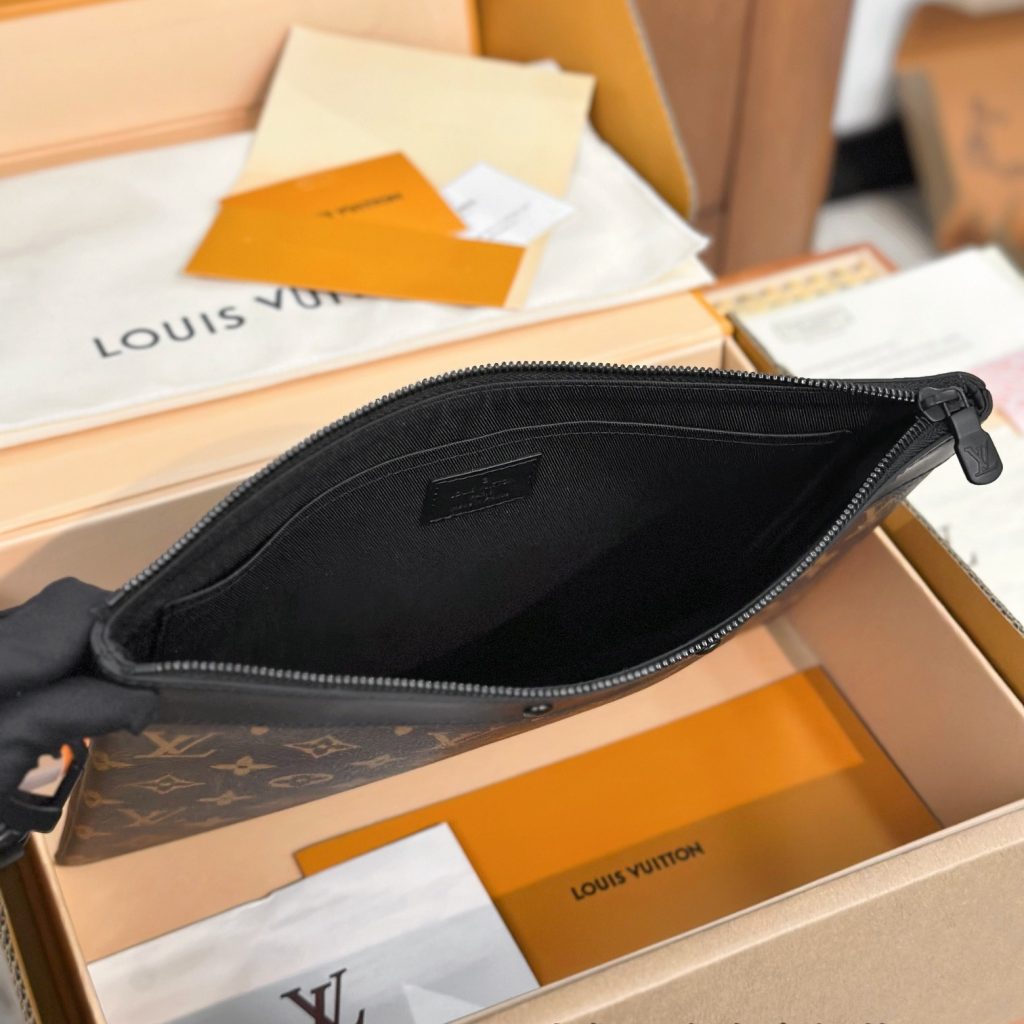 Louis Vuitton Pochette To-Go in Monogram Eclipse Canvas with Zipper Closure for HandheldWristlet