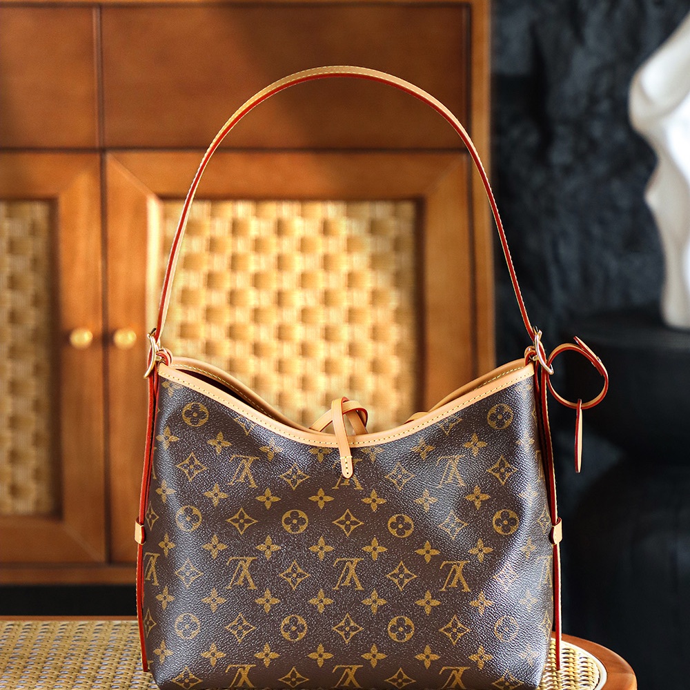 Louis Vuitton Petite Malle Soft MM in Monogram Canvas with Zipper for Handheld Shoulder Carry