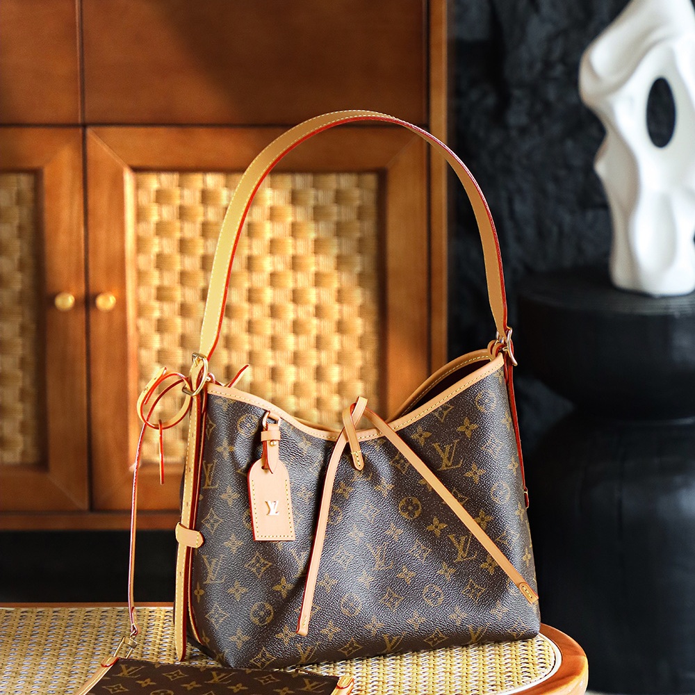 Louis Vuitton Petite Malle Soft MM in Monogram Canvas with Zipper for Handheld Shoulder Carry