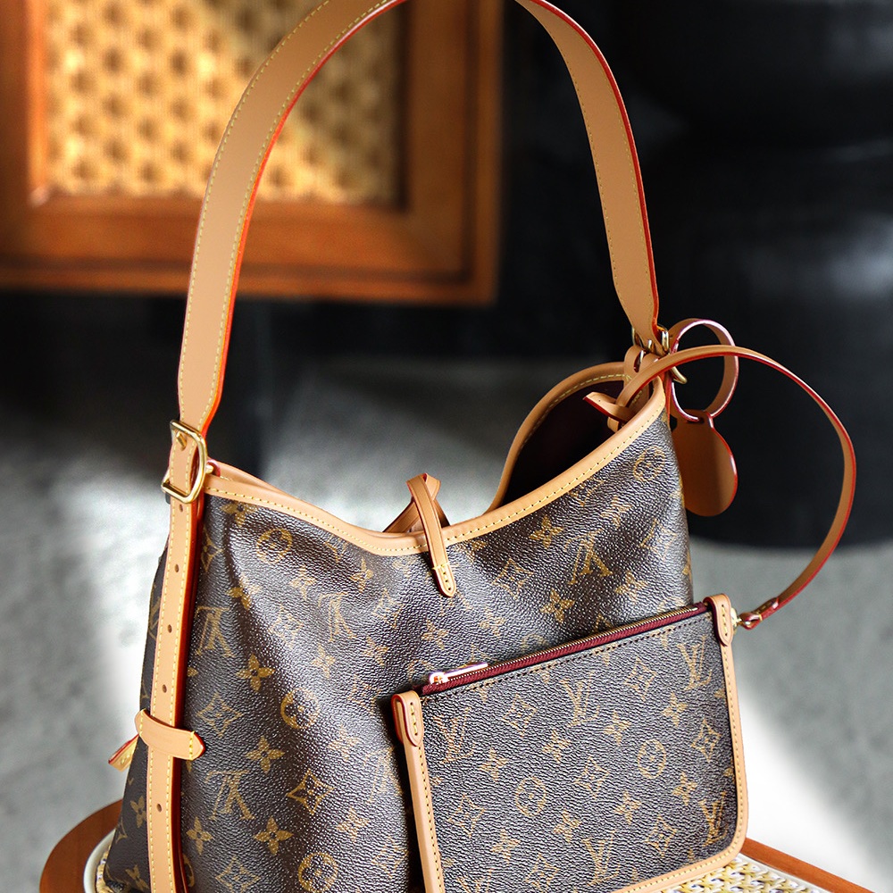 Louis Vuitton Petite Malle Soft MM in Monogram Canvas with Zipper for Handheld Shoulder Carry