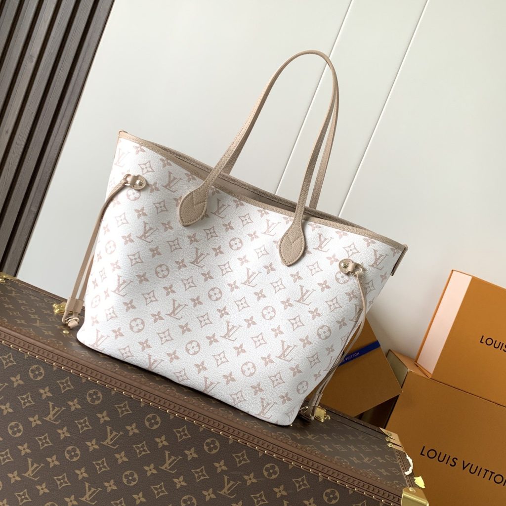 Louis Vuitton Neverfull MM in Monogram Eclipse Canvas with Open Top and Side Sliders for Hand Carry