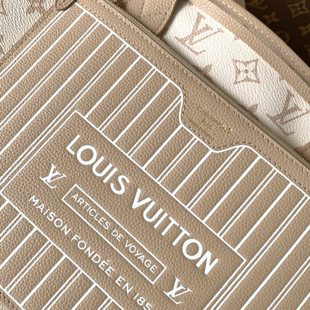 Louis Vuitton Neverfull MM in Monogram Eclipse Canvas with Open Top and Side Sliders for Hand Carry