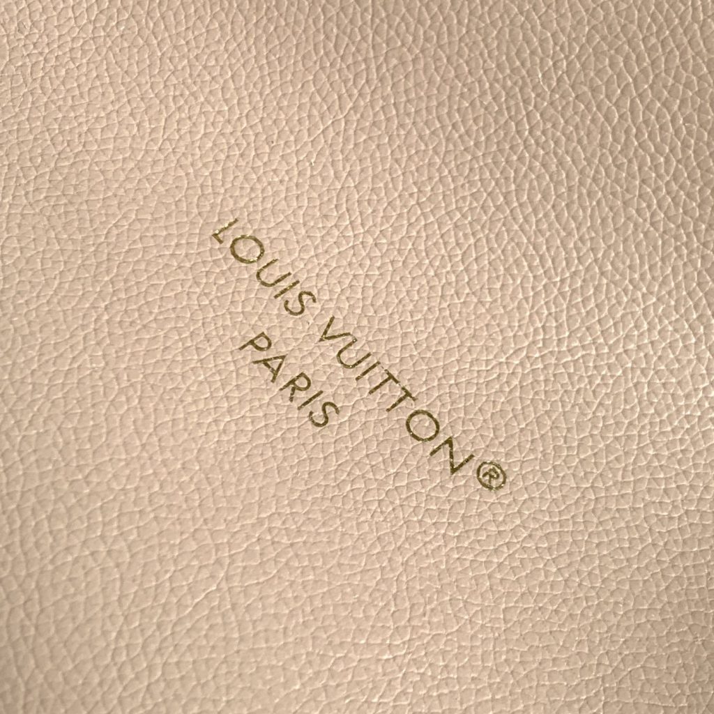 Louis Vuitton Neverfull MM in Monogram Eclipse Canvas with Open Top and Side Sliders for Hand Carry