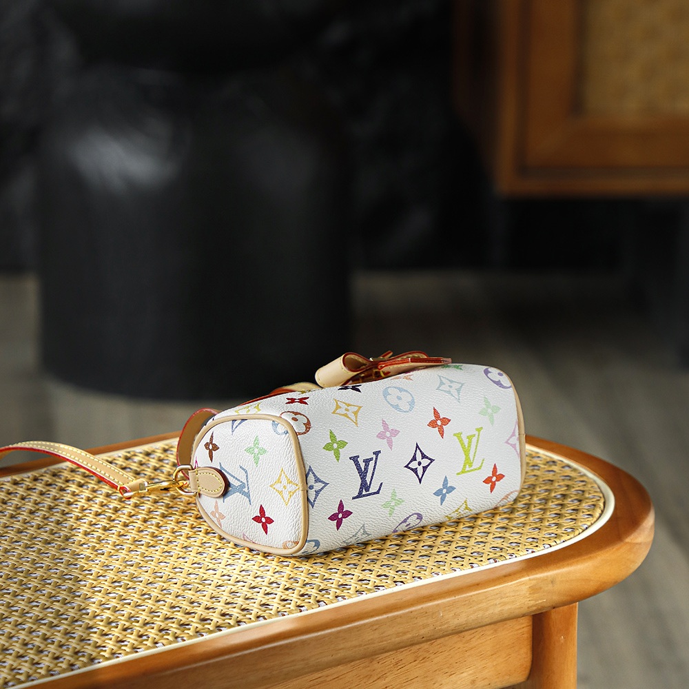 Louis Vuitton Keepall Bandoulière 25 in Monogram Multicolore Canvas / Natural Cowhide Leather Trim