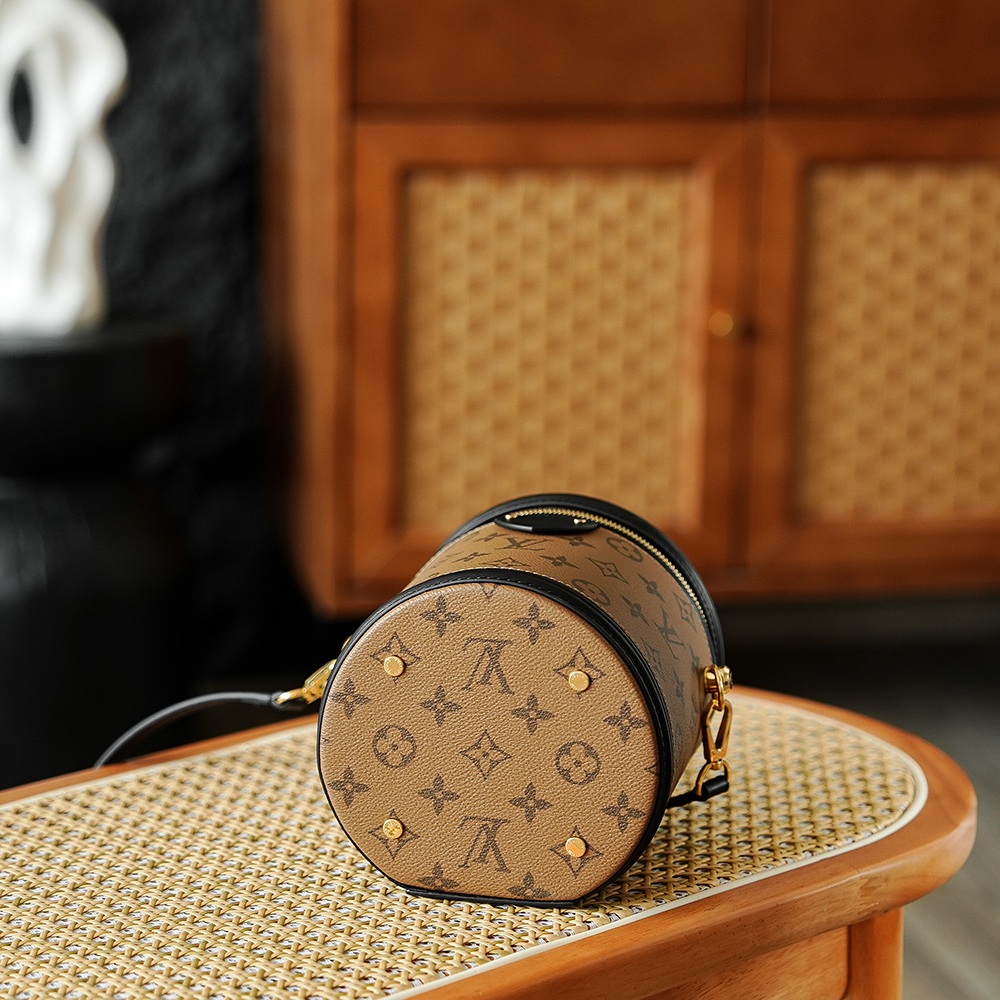 Louis Vuitton Boîte Chapeau 30cm in Monogram Canvas with Black Leather Trim and Zipper