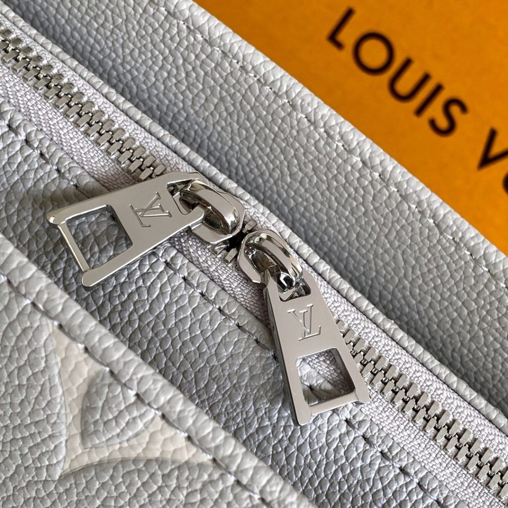 Louis Vuitton OnTheGo MM in Monogram Taurillon Leather with Zipper Closure for Handheld Shoulder Cro