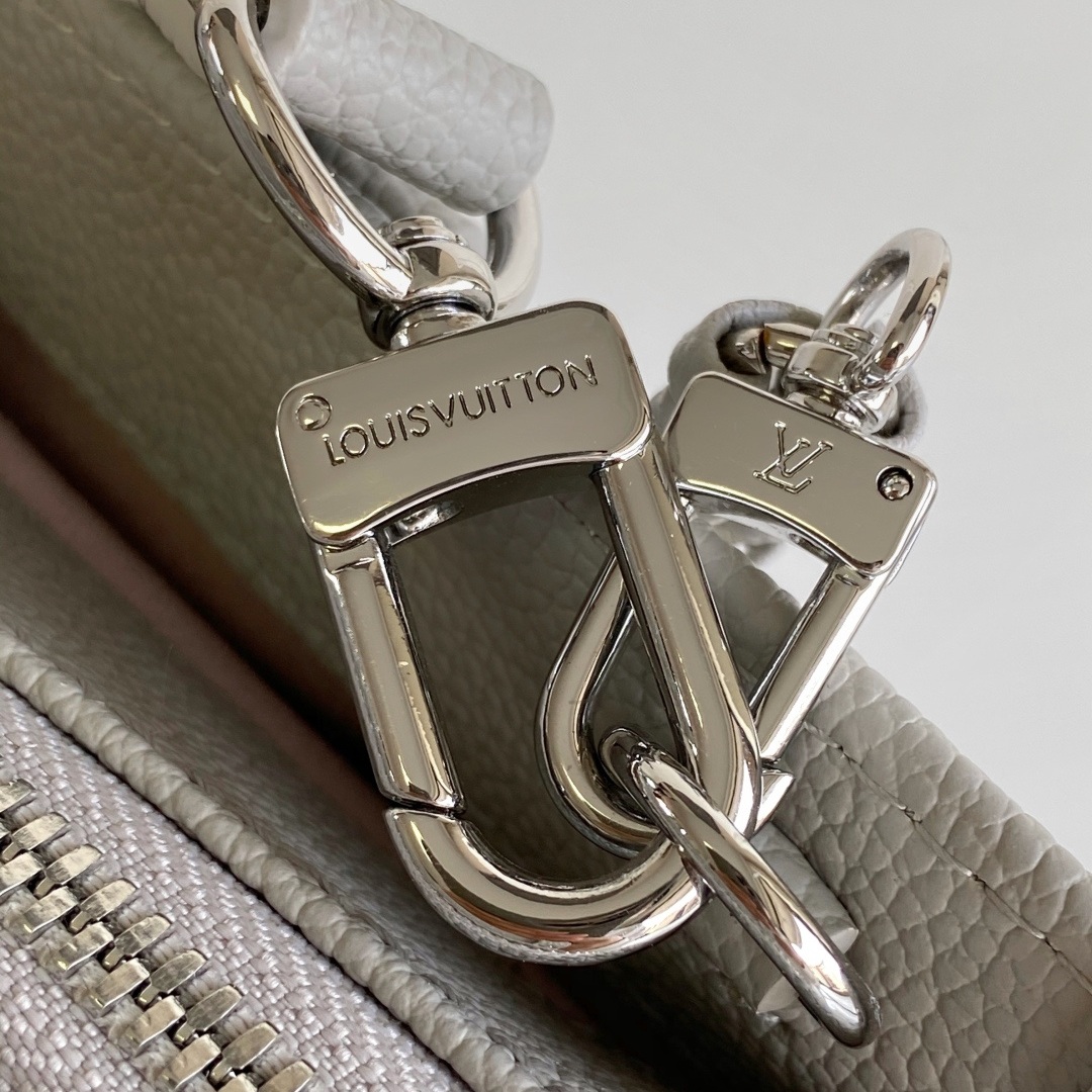 Louis Vuitton OnTheGo MM in Monogram Taurillon Leather with Zipper Closure for Handheld Shoulder Cro