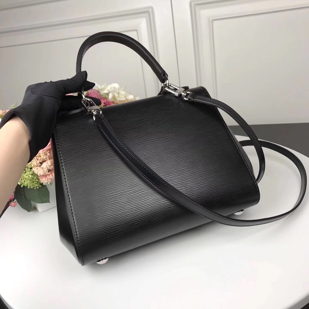 Louis Vuitton Cluny in Epi Leather with Magnetic Snap Closure for HandheldShoulderCrossbody M41305