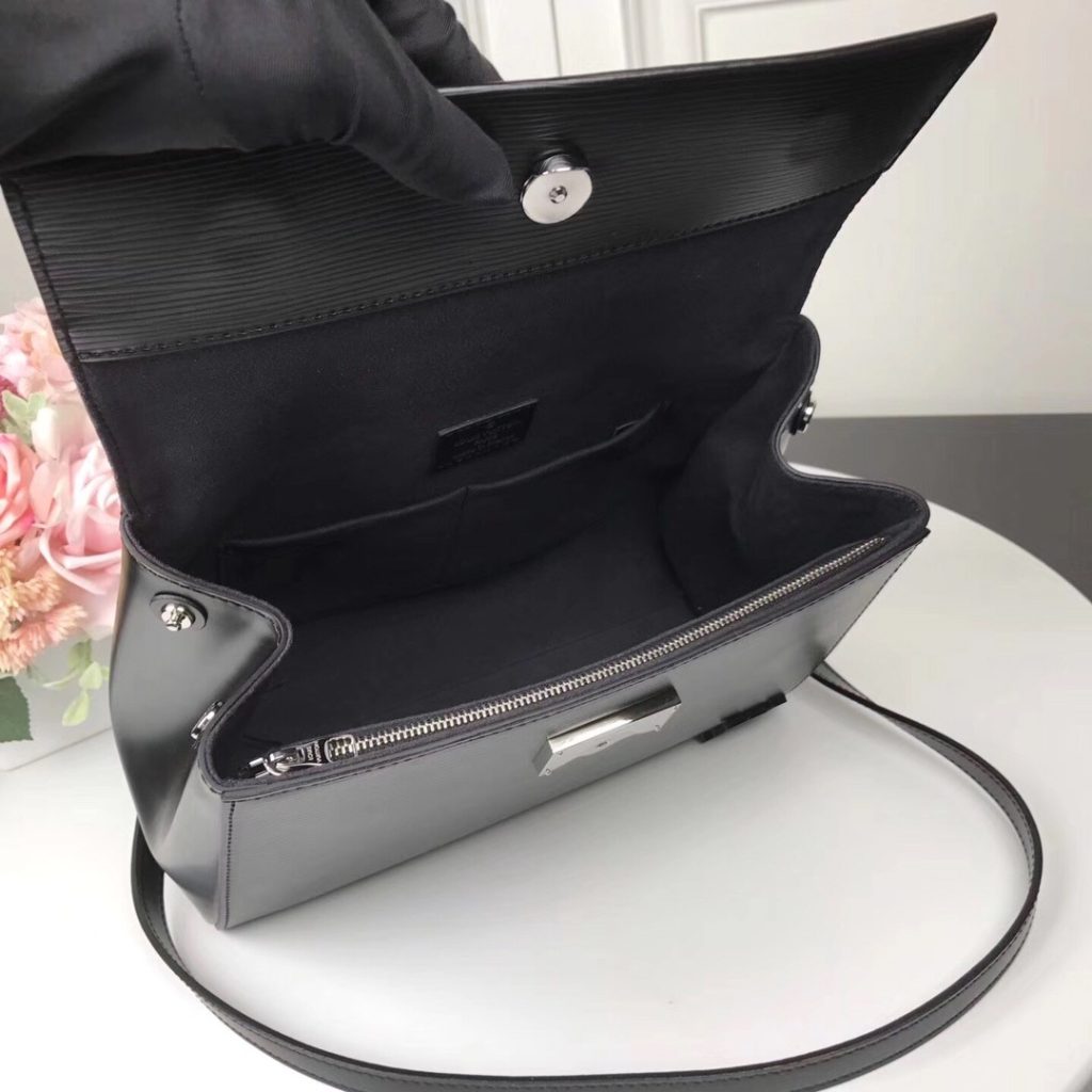 Louis Vuitton Cluny in Epi Leather with Magnetic Snap Closure for HandheldShoulderCrossbody M41305