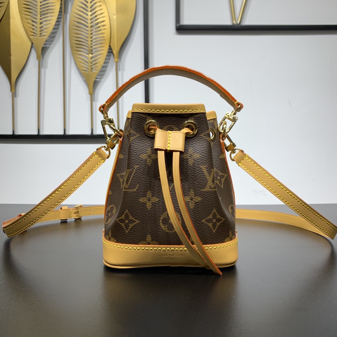 Louis Vuitton Noé in Monogram Canvas and Vachetta Leather with Drawstring for Handheld Carry