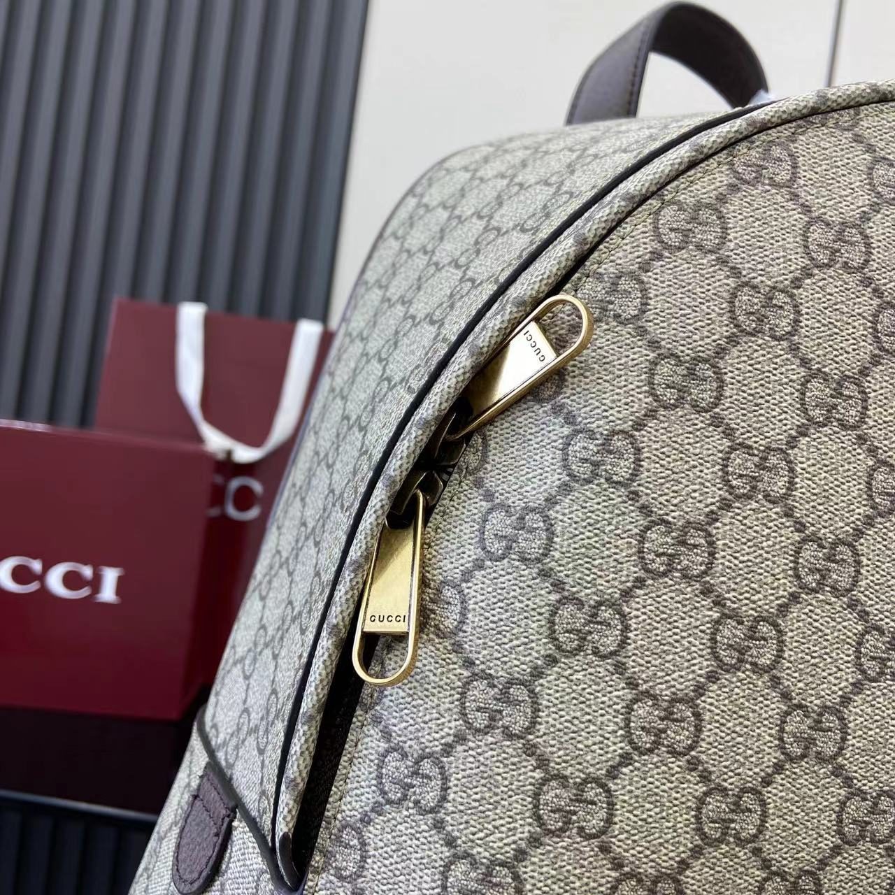 Gucci Ophidia 834466 in GG Supreme Canvas with Zipper and Backpack for Hand Shoulder Carry