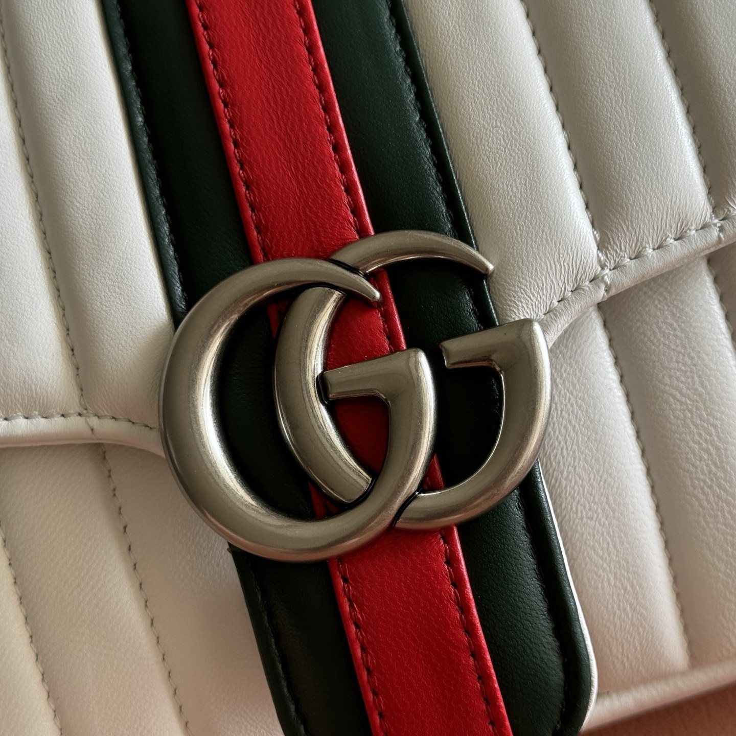 Gucci GG Marmont in Matte Lambskin with Pin Lock for Handheld Shoulder Bag Carry