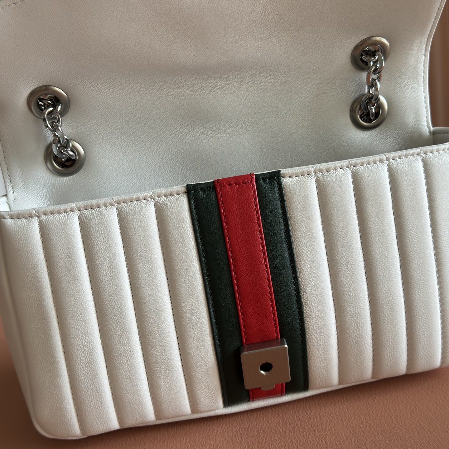 Gucci GG Marmont in Matte Lambskin with Pin Lock for Handheld Shoulder Bag Carry
