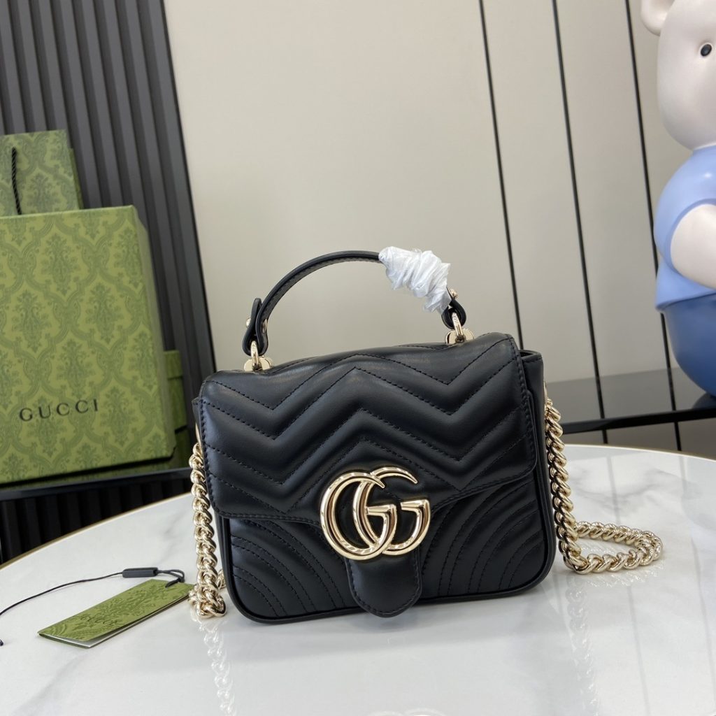 Gucci GG Marmont in Matelasse Leather with Magnetic Flap for Handheld Shoulder Carry