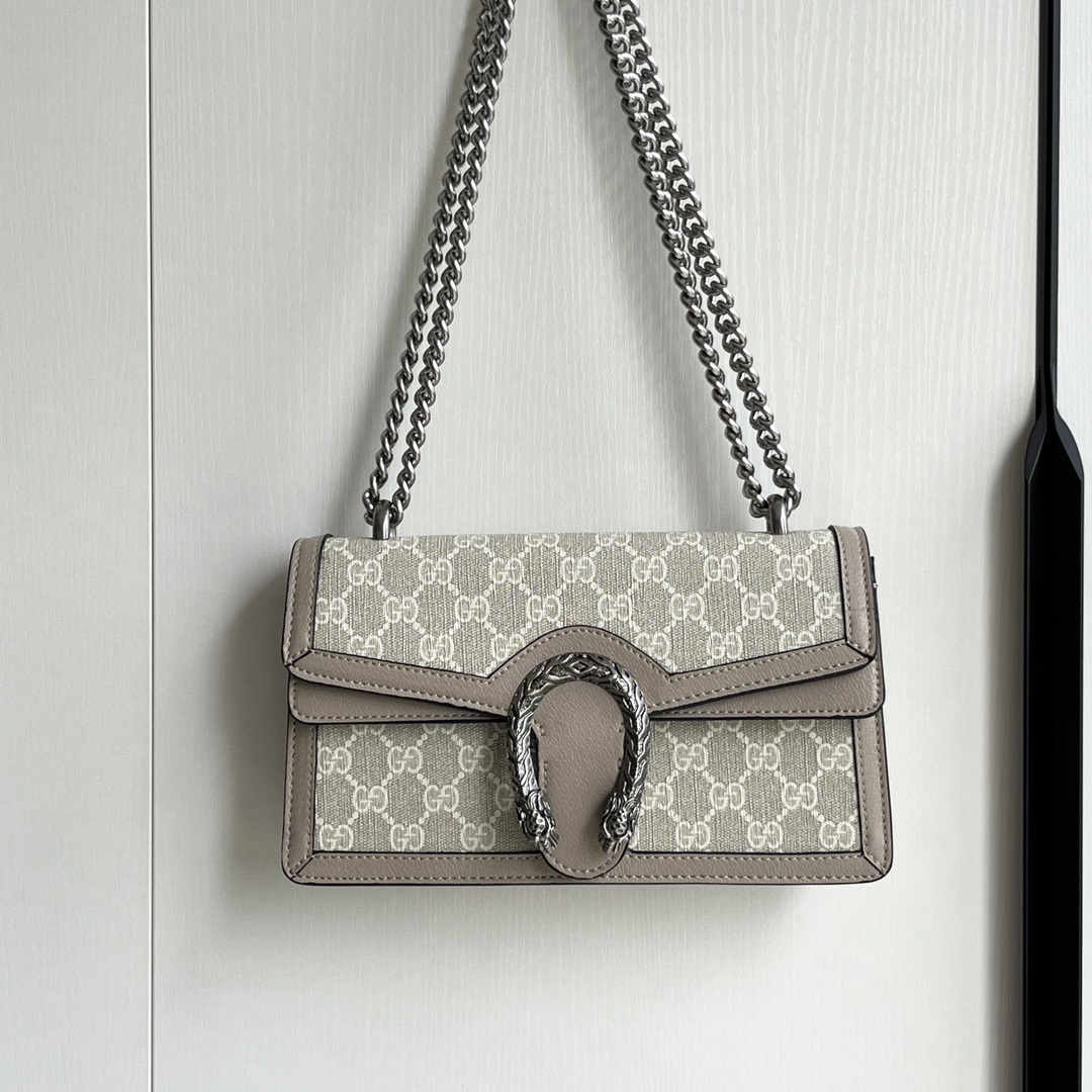 Gucci Dionysus in GG Supreme Canvas with Smooth Leather Trim and Magnetic Snap Flap for Shoulder