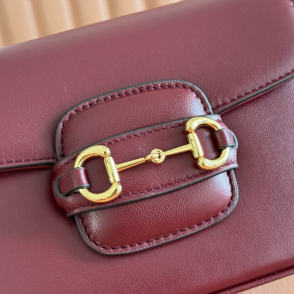 Gucci Horsebit 1955 Small in Smooth Leather with Flap and Turn-lock for Shoulder Crossbody Carry