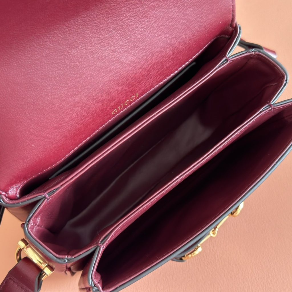 Gucci Horsebit 1955 Small in Smooth Leather with Flap and Turn-lock for Shoulder Crossbody Carry