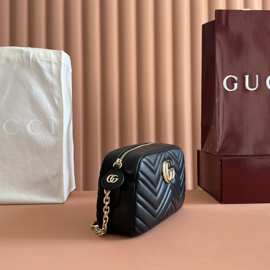 Gucci GG Marmont Mini Camera Bag in Matelassé Leather with Zipper Closure for Hand Shoulder Carry